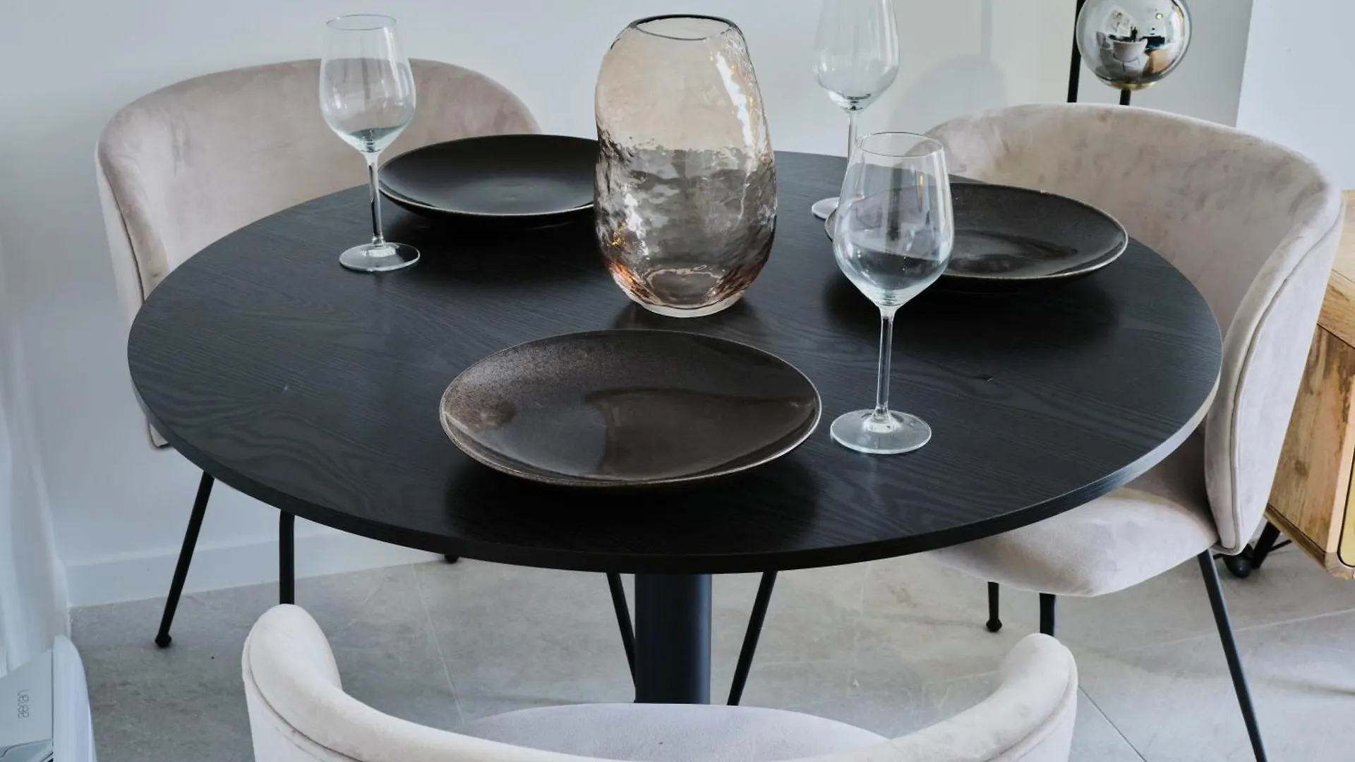 Apartment Bel Appart Au Charme Parisien, Pour 6 Personnes